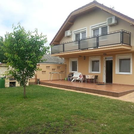 Hajdúszoboszló Marinica Apartman מראה חיצוני תמונה
