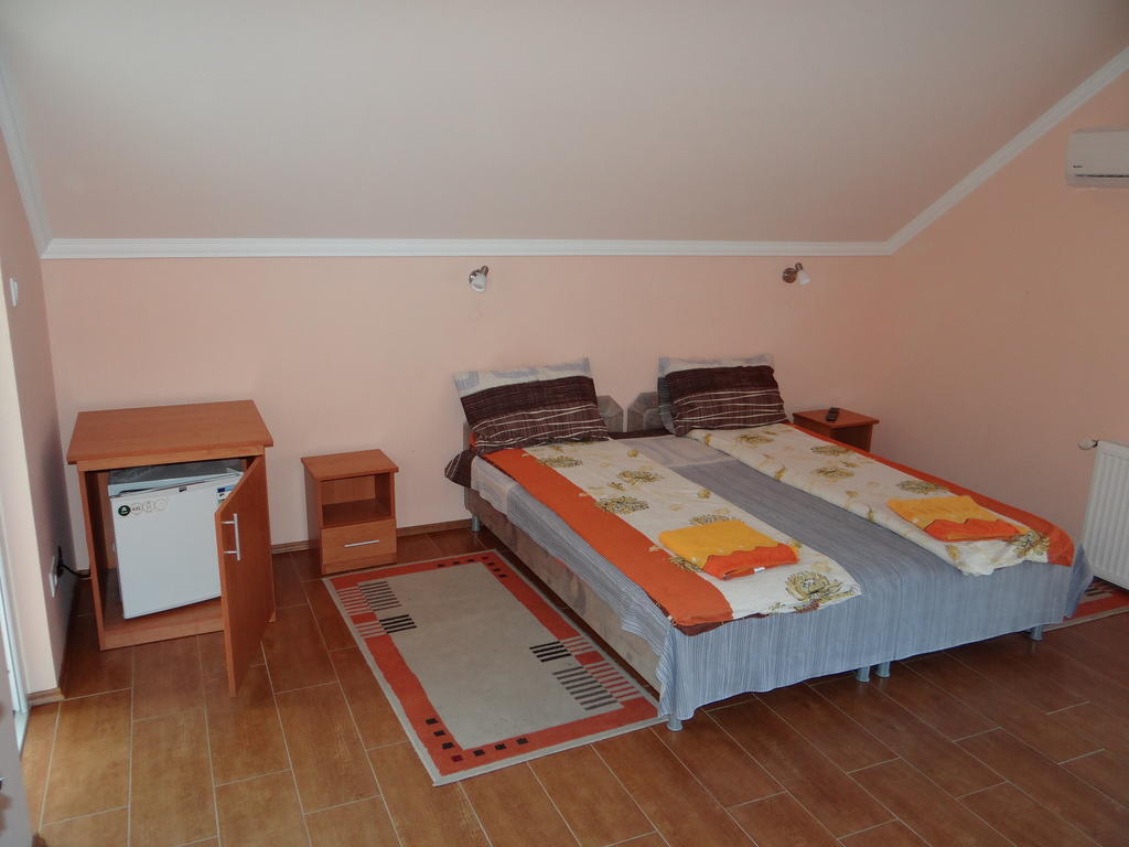 Hajdúszoboszló Marinica Apartman חדר תמונה